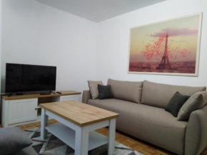 Domenica Apartment